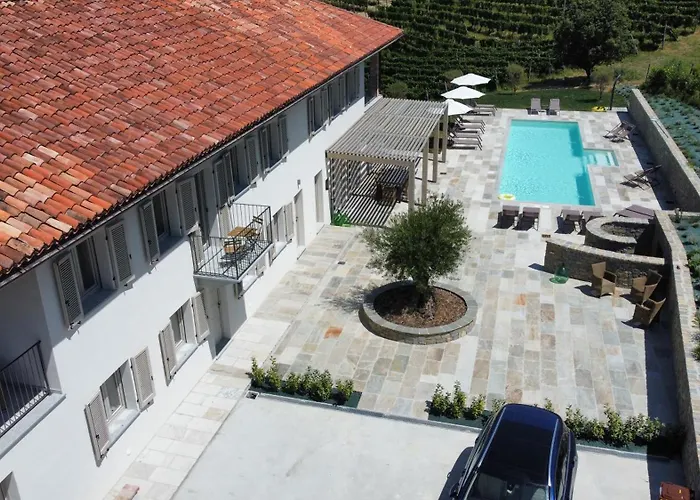 Cascina דירה *